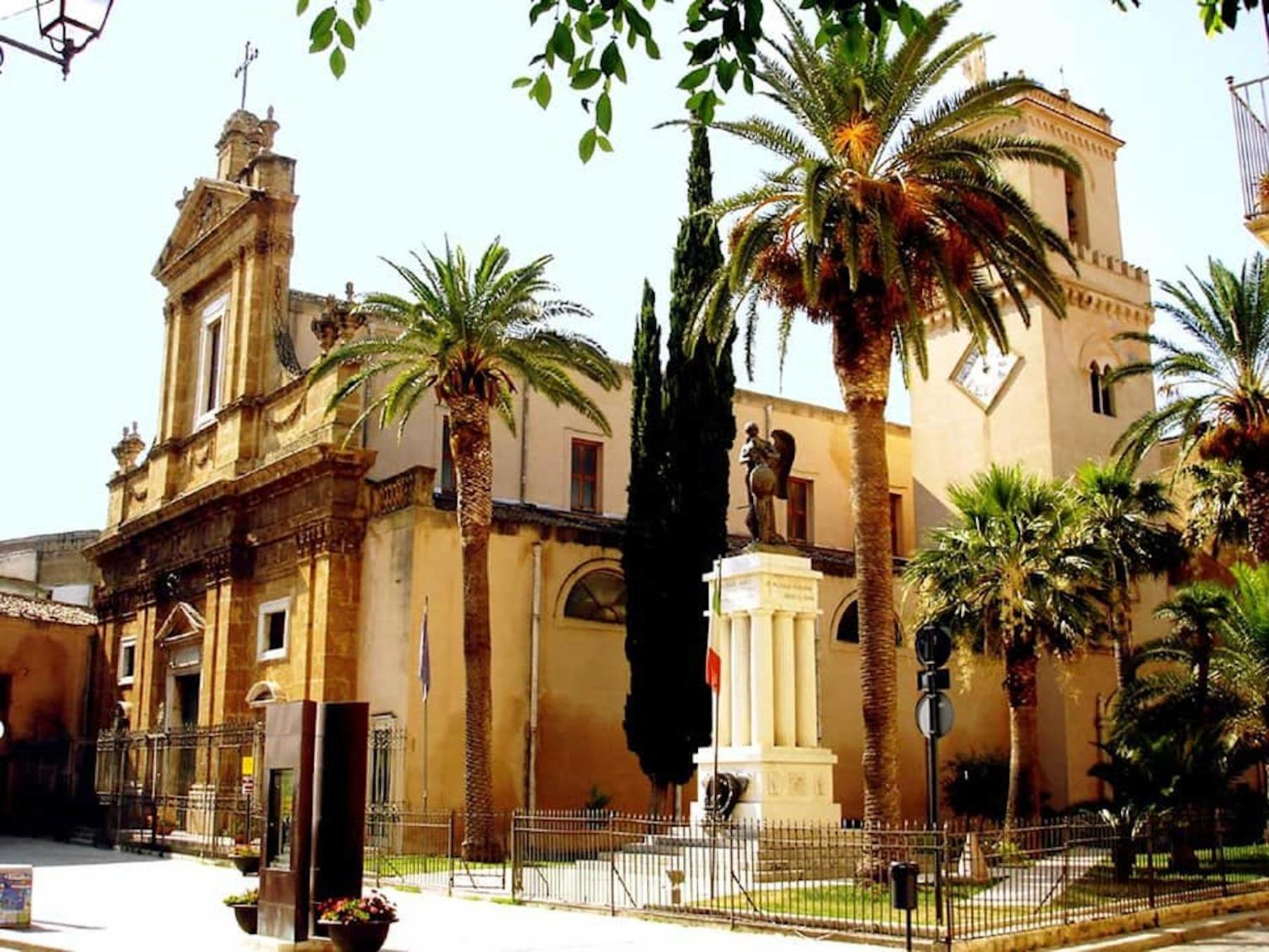 Villa Il Girasole Del Centro Storico Alcamo Exterior foto